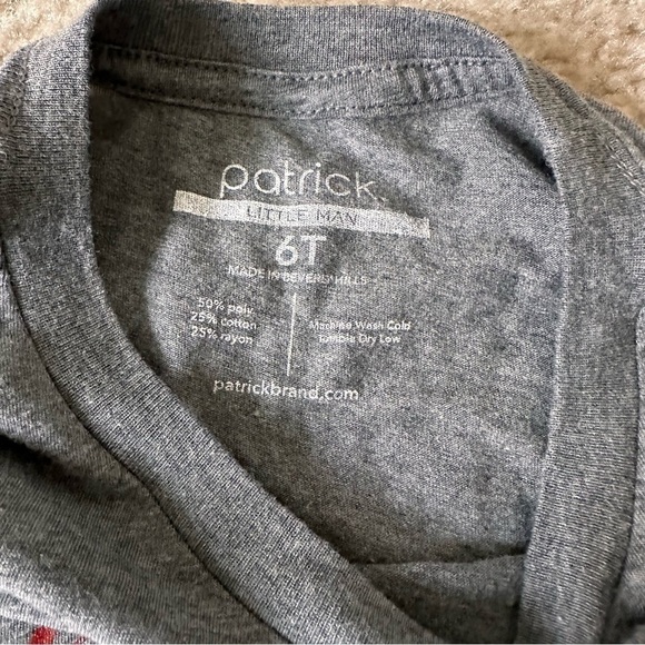 NWOT Little Boys Patrick Short Sleeved Graphic T-Shirt! - Picture 3 of 4